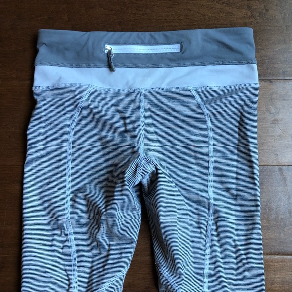 🦊Lululemon Run: Inspire Crop II - Picture 6 of 10